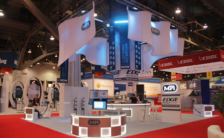 Advantages of Working With Custom Exhibit Manufacturers